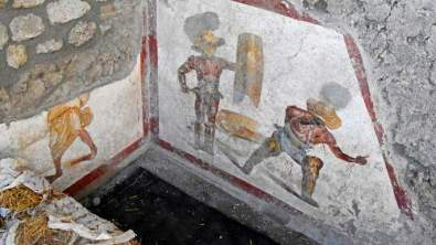 pintura-de-gladiadores-e-descoberta-na-antiga-cidade-de-pompeia